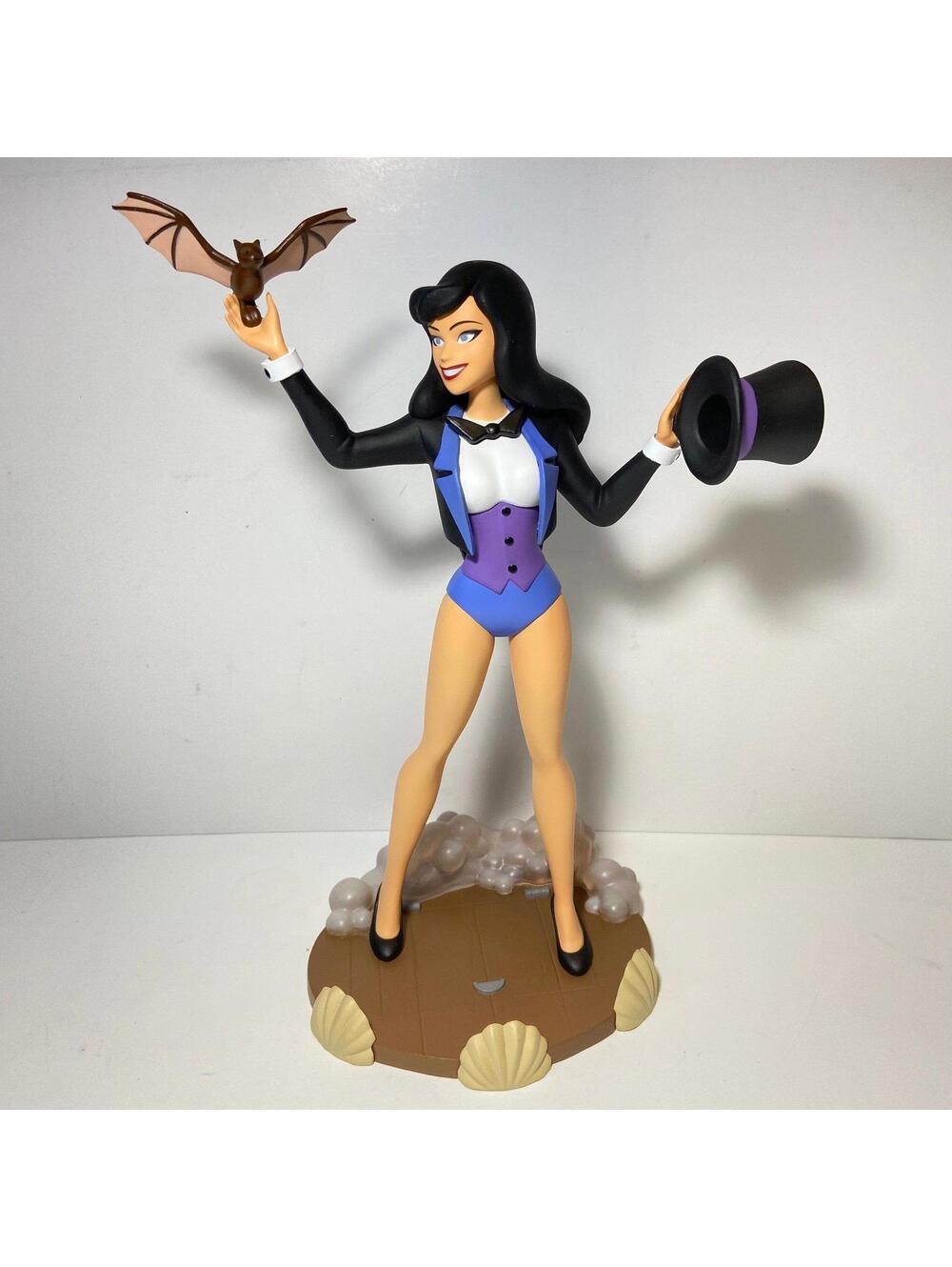 10” 2016 Diamond Select DC Comics Gallery Batman Animated Zatanna Statue